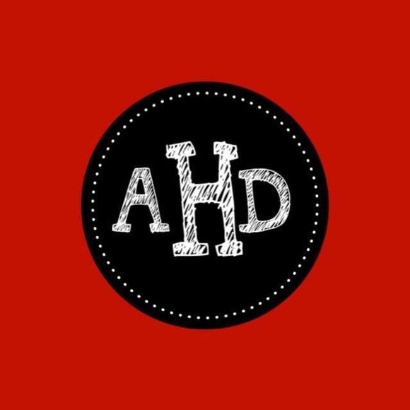 Meet your Posher, Alison - Picture 1 of 4